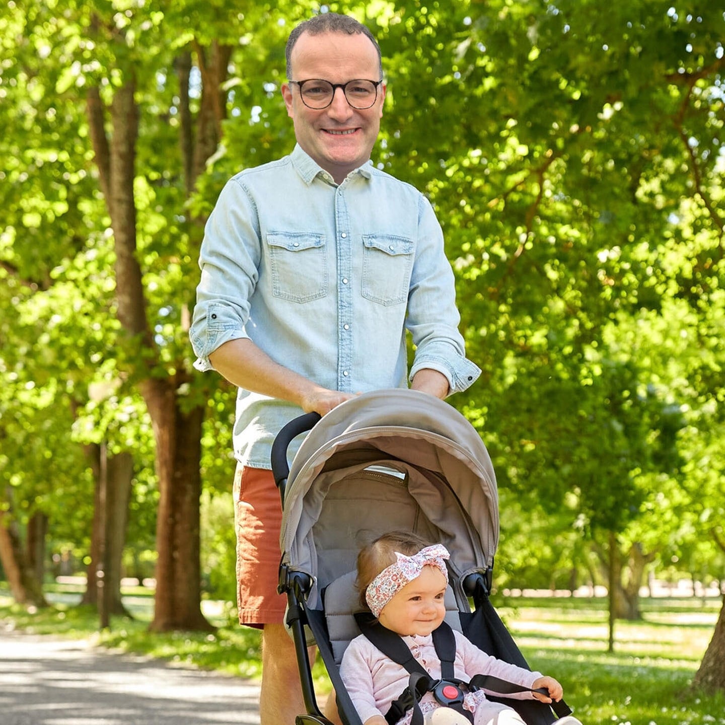 Papa Spahn im Park episode artwork