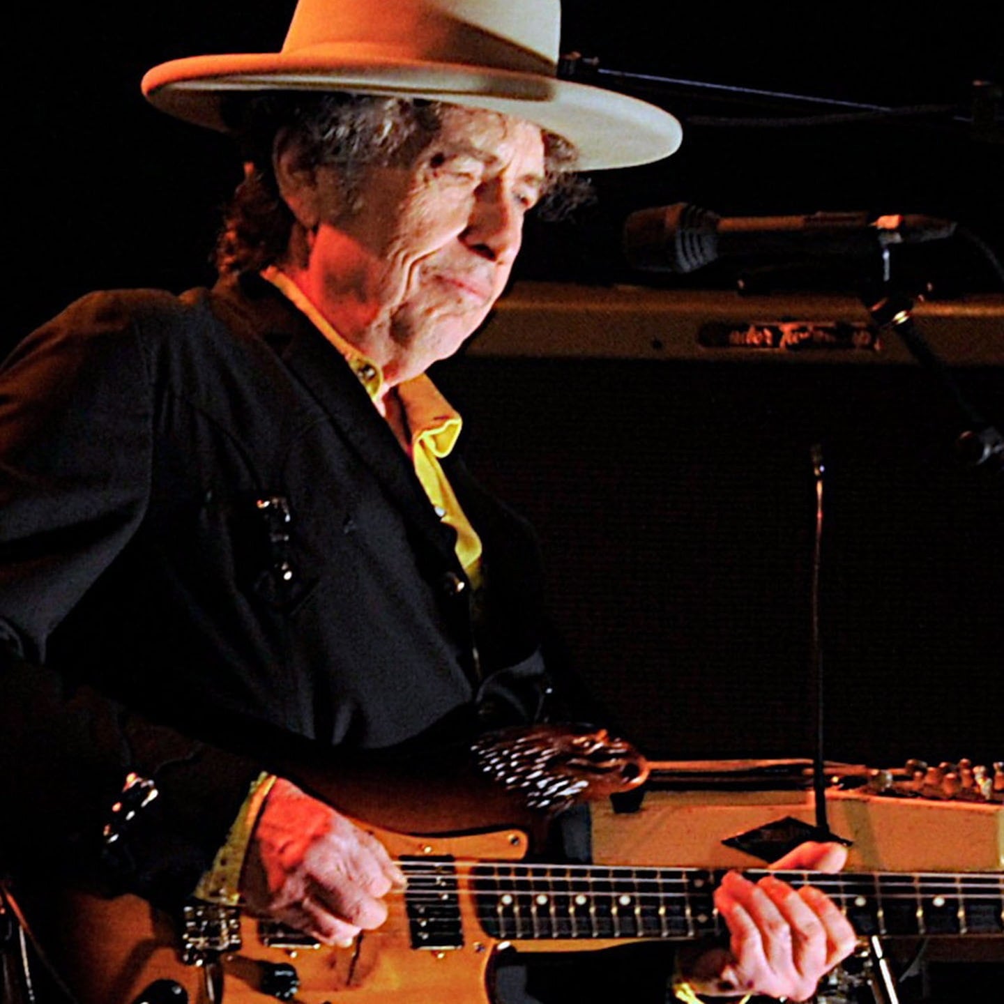 Bob Dylan goes TikTok episode artwork