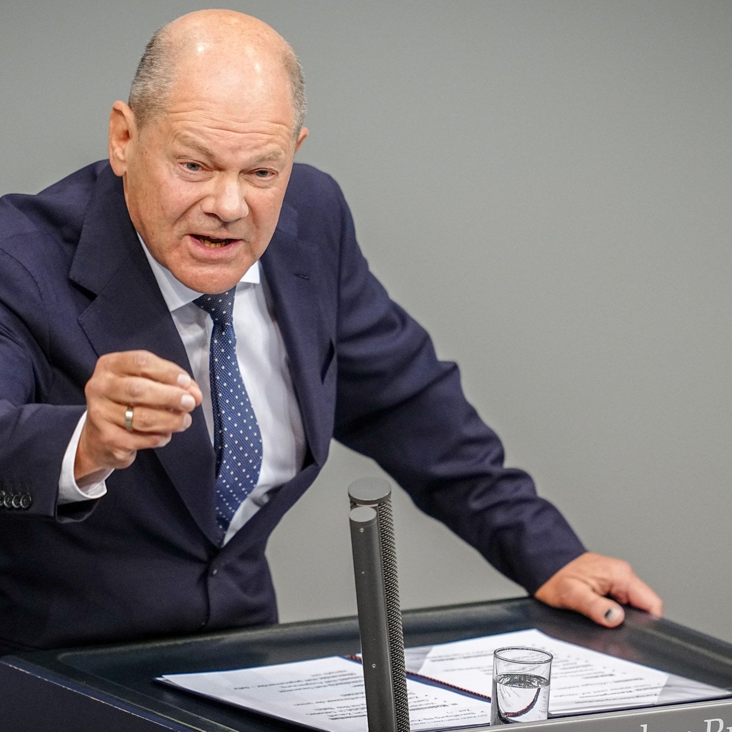 Scholz lernt auf den Tisch zu hauen episode artwork