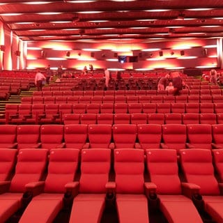 Blick in den Kinosaal 1 im Kinopolis Kino nach einer kurzen Filmvorführung für Medienvertreter bei der Eröffnung des Westfield Hamburg-Überseequartier.