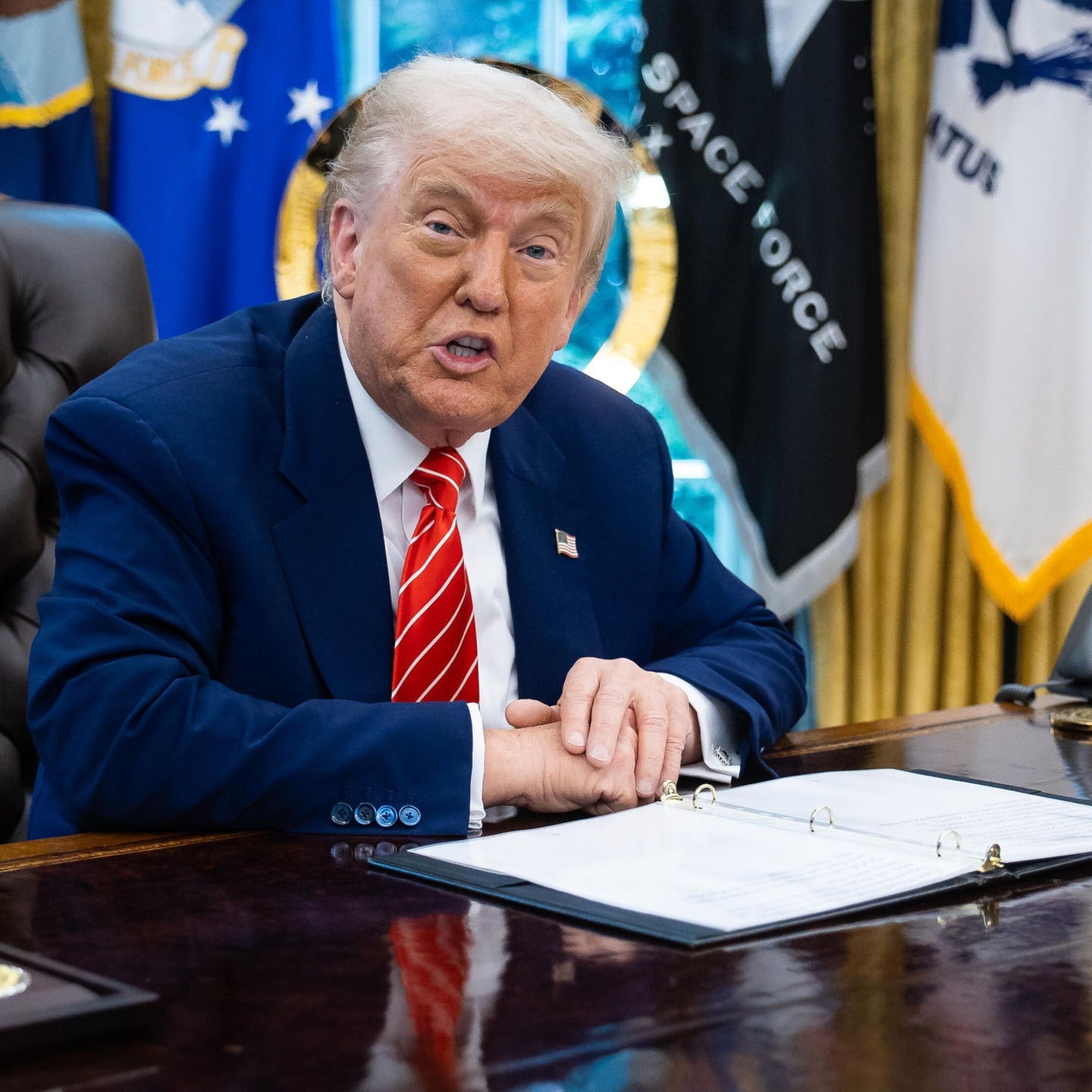 Trump wartet auf den Anruf aus Oslo episode artwork