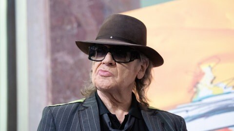 Sänger Udo Lindenberg mit Sonnenbrille und Hut