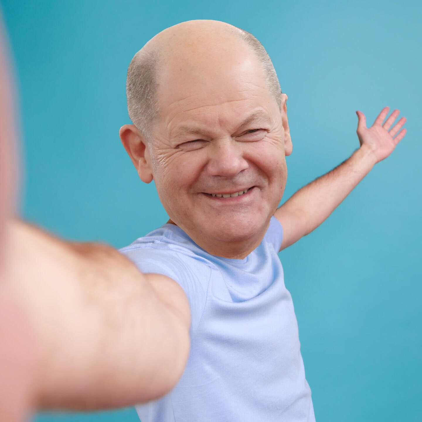 Olaf Scholz goes TikTok episode artwork